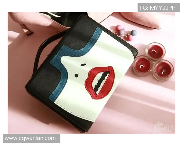 足球明星休闲风头像展示个性魅力与时尚风潮的完美结合